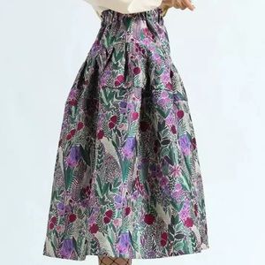 Midi jacquard skirt